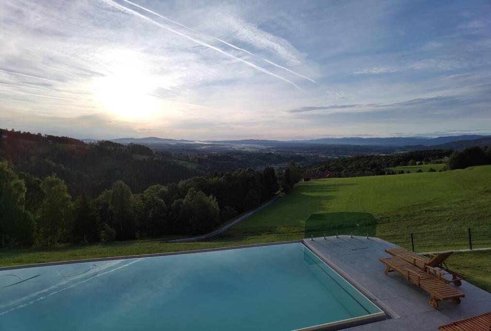 Chalet-Suedsteiermark - Traumhafte Aussicht, Infinity Pool, Privatsphaere, Klima Und De-Luxe Ausstattung Schwanberg エクステリア 写真